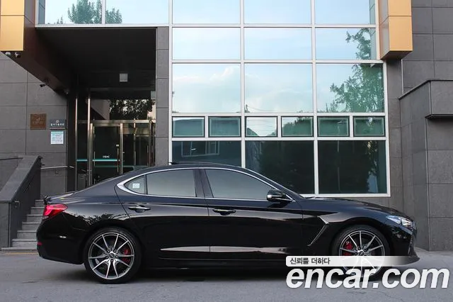 Genesis G70 2018 thumb 9