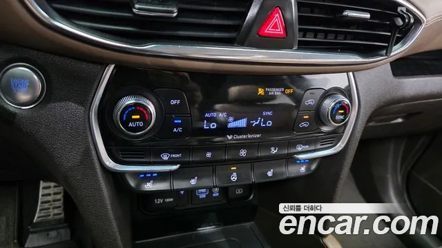 Hyundai Santa Fe 2018 thumb 5