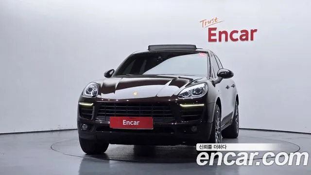 Porsche Macan 2014 thumb 12
