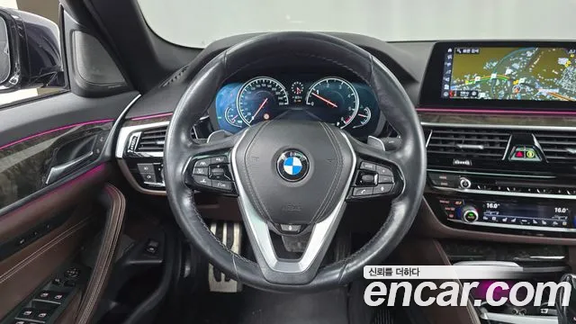 BMW 5 серии 2017 thumb 3