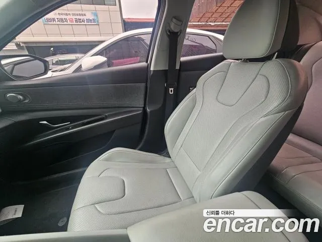 Hyundai Elantra 2021 thumb 5