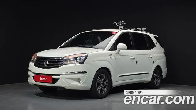 KGM Korando 2014 thumb 2