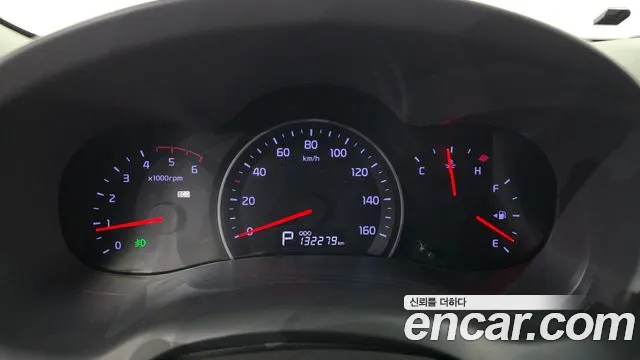 Kia Canival 2014 thumb 9