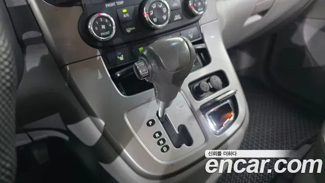 Kia Canival 2014 thumb 7