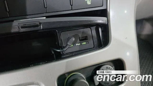 Kia Canival 2014 thumb 8