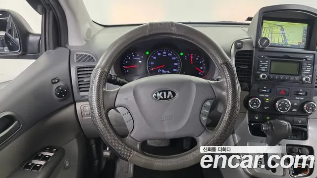 Kia Canival 2014 thumb 4