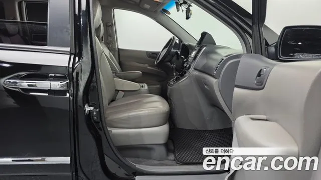 Kia Canival 2014 thumb 2
