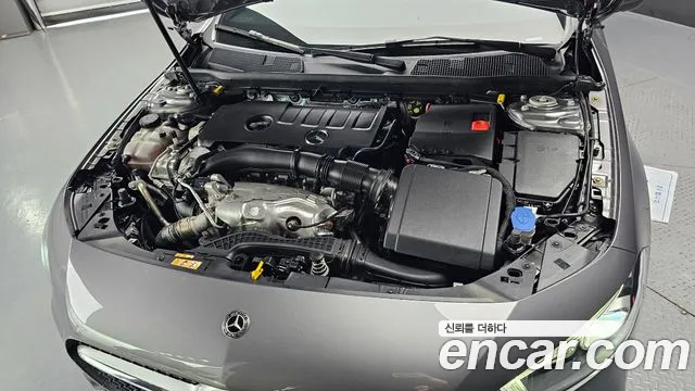Mercedes-Benz A-Class 2020 thumb 11