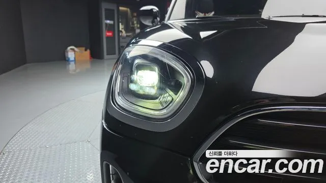 Mini Cooper Countryman 2023 thumb 10