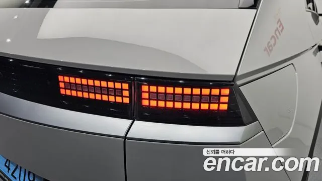Hyundai Ioniq5 2021 thumb 5
