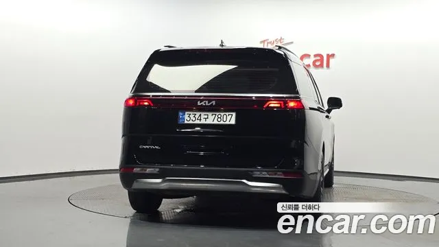Kia Carnival 2023 thumb 7