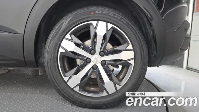 Peugeot 3008 2022 thumb 5