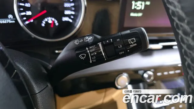 Kia Carnival 2021 thumb 12