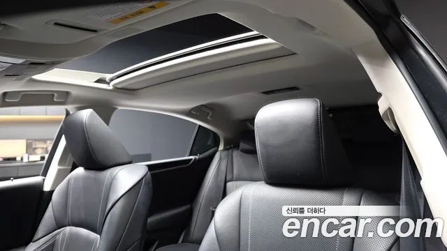 Lexus ES 300h 2018 thumb 2