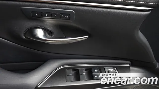 Lexus ES 300h 2018 thumb 5