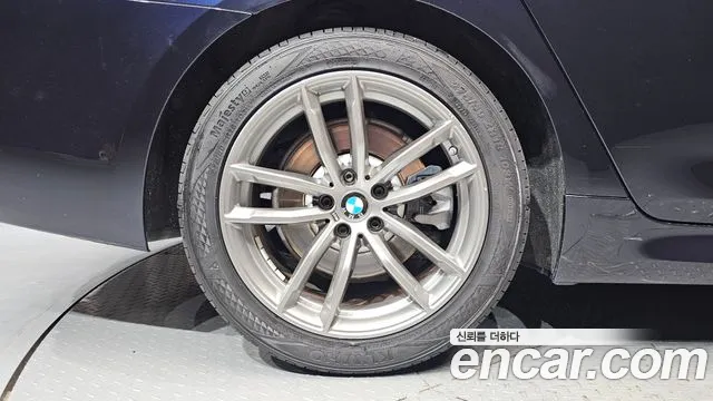 BMW 5 серии 2019 thumb 7