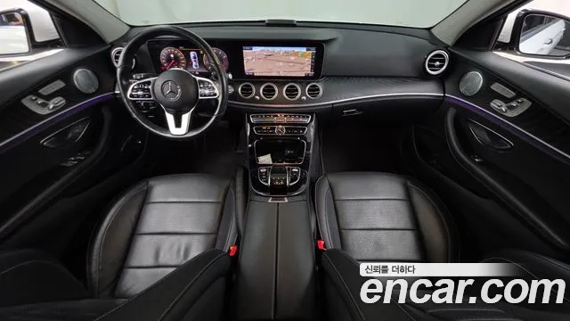 Mercedes-Benz E-Class 2020 thumb 10