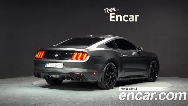 Ford Mustang 2016 thumb 6