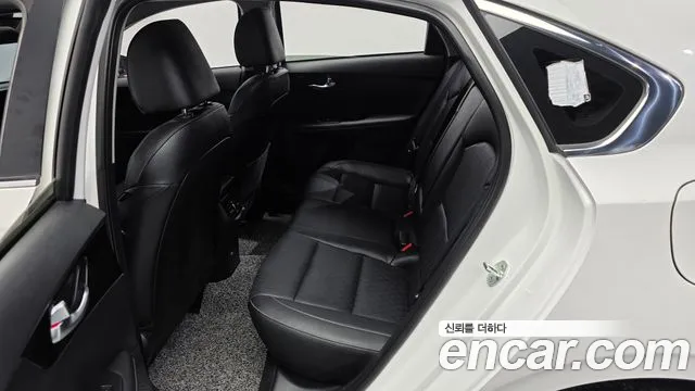 Kia K3 2023 thumb 3