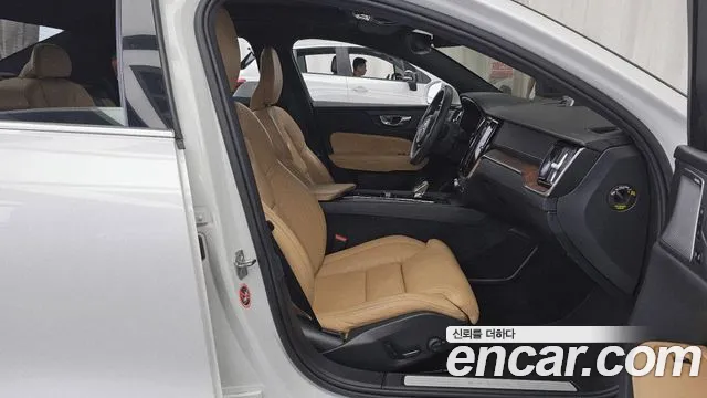 Volvo S60 2021 thumb 7