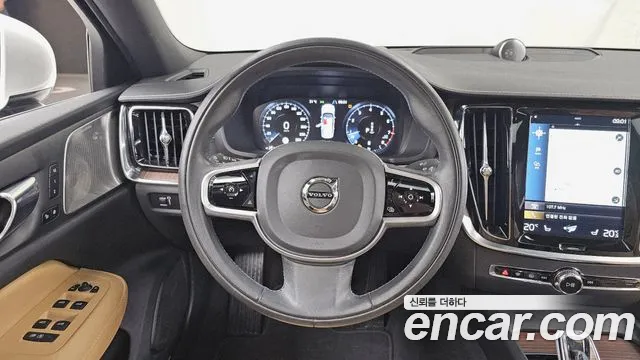 Volvo S60 2021 thumb 10