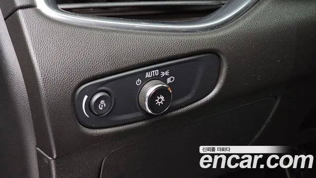 Chevrolet Malibu 2017 thumb 12