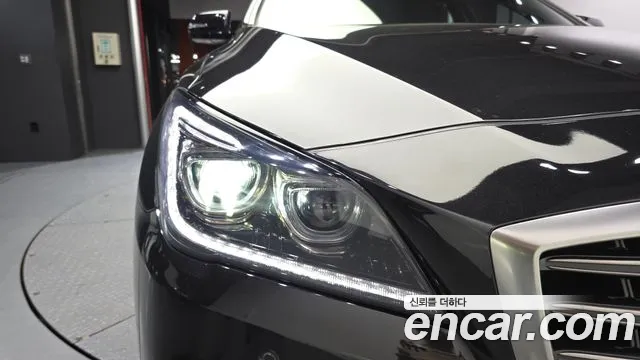 Genesis G80 2018 thumb 10