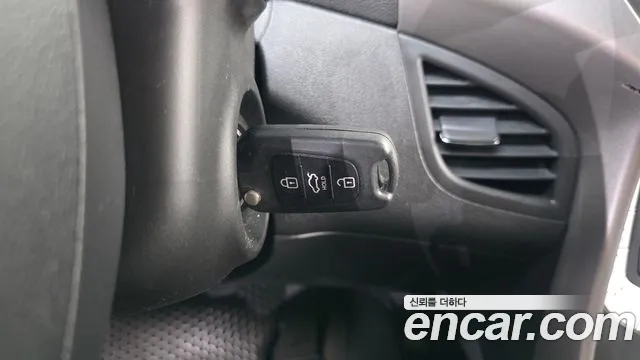 Hyundai Avante 2011 thumb 12