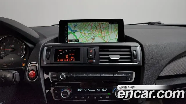 BMW M2 2017 thumb 9