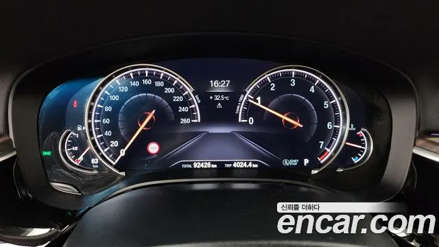 BMW 5 серии 2018 thumb 8