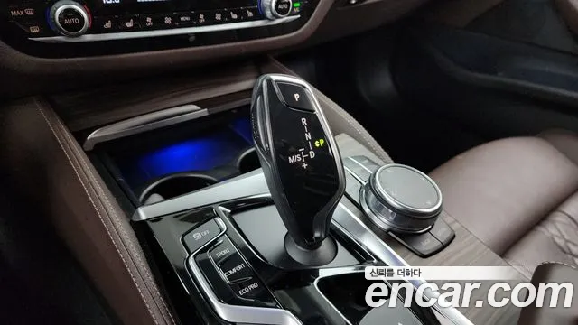 BMW 5 серии 2018 thumb 3