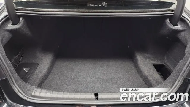 BMW 5 серии 2018 thumb 11