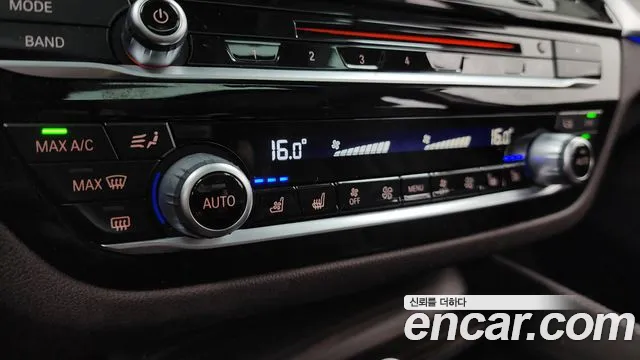 BMW 5 серии 2018 thumb 6