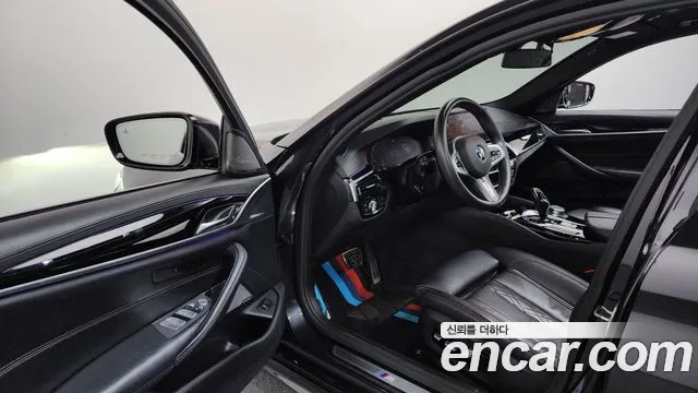 BMW 5 серии 2020 thumb 3
