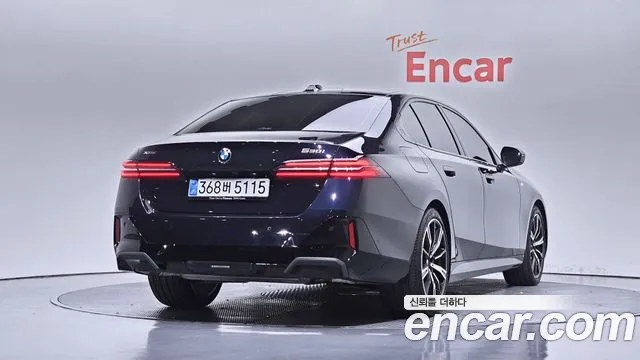 BMW 5 серии 2025 thumb 6