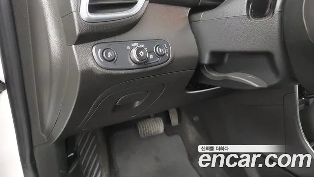 Chevrolet Trax 2017 thumb 3