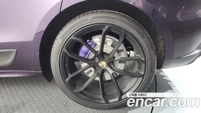 Porsche Macan 2020 thumb 8