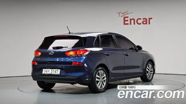 Hyundai i30 2017 thumb 11