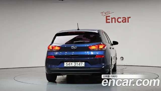Hyundai i30 2017 thumb 8