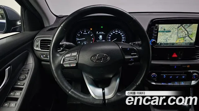 Hyundai i30 2017 thumb 3