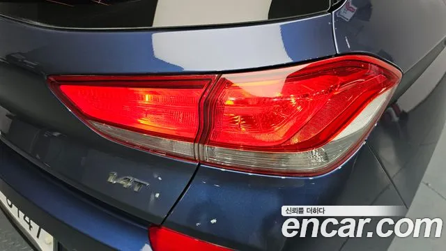 Hyundai i30 2017 thumb 2