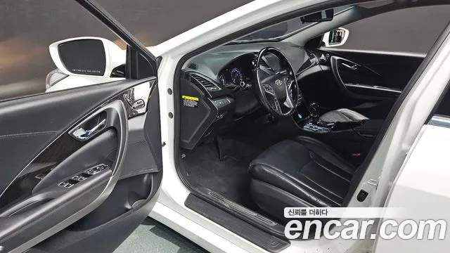 Hyundai Grandeur 2015 thumb 10