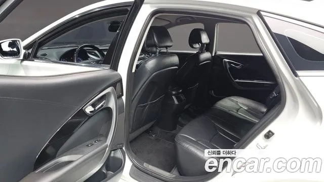 Hyundai Grandeur 2015 thumb 3
