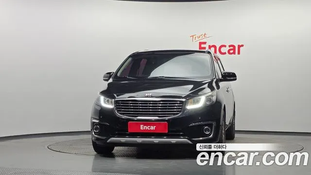 Kia Carnival 2018 thumb 3