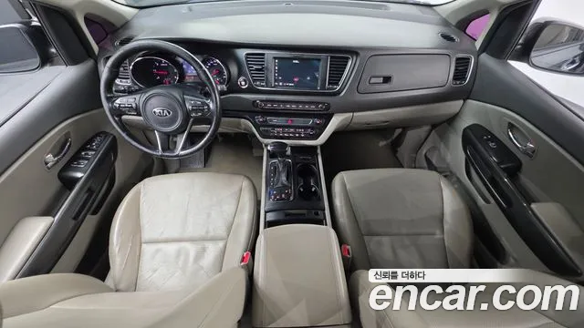 Kia Carnival 2018 thumb 7