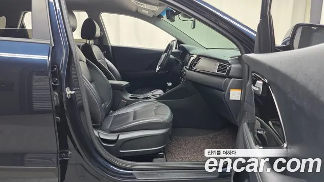 Kia Niro 2018 thumb 3