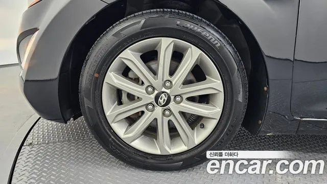 Hyundai Elantra 2013 thumb 10