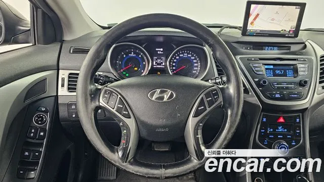 Hyundai Elantra 2013 thumb 2