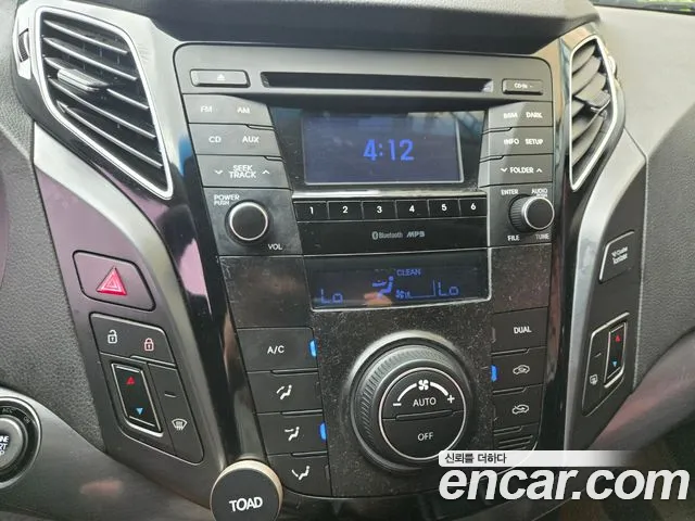 Hyundai i40 2012 thumb 9