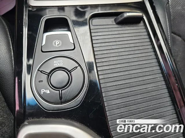 Hyundai i40 2012 thumb 8